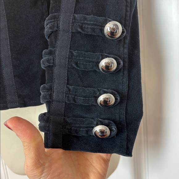 Elegant Black Velvet Women's Jacket - Picture 6 of 10